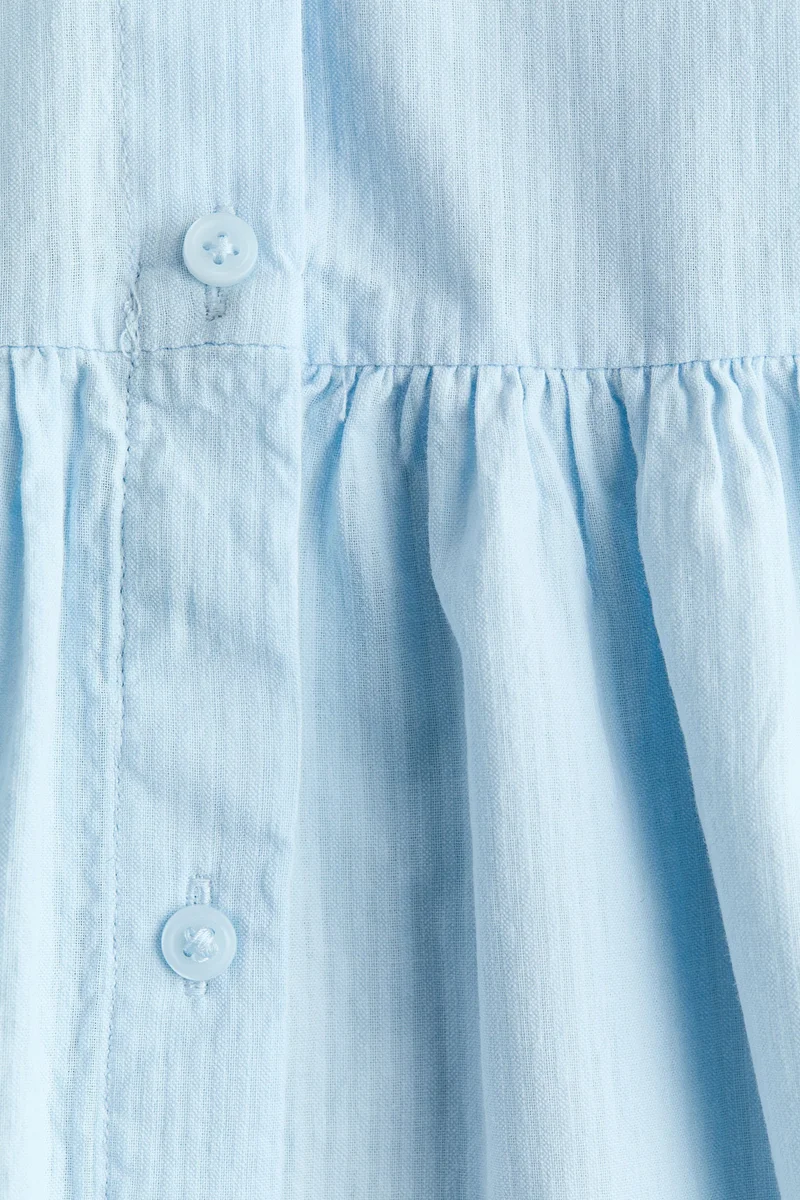 اتش اند ام فستان بدون أكمام من نسيج مجعد